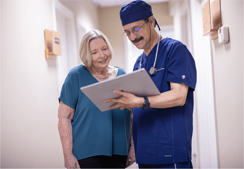 Doctor and patient sharing glucose data for ongoing diabetes management